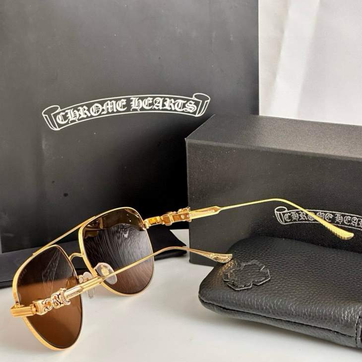 Picture of Chrome Hearts Sunglasses _SKUfw70120999fw